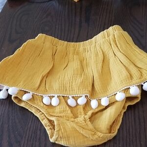 PatPat Mustard Diaper Cover with White Pom-Poms. Size 12-18mth